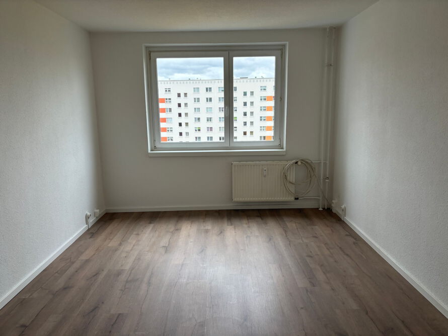 Erste gemeinsame Wohnung sucht neue Mieter!Erste gemeinsame Wohnung sucht neue Mieter!