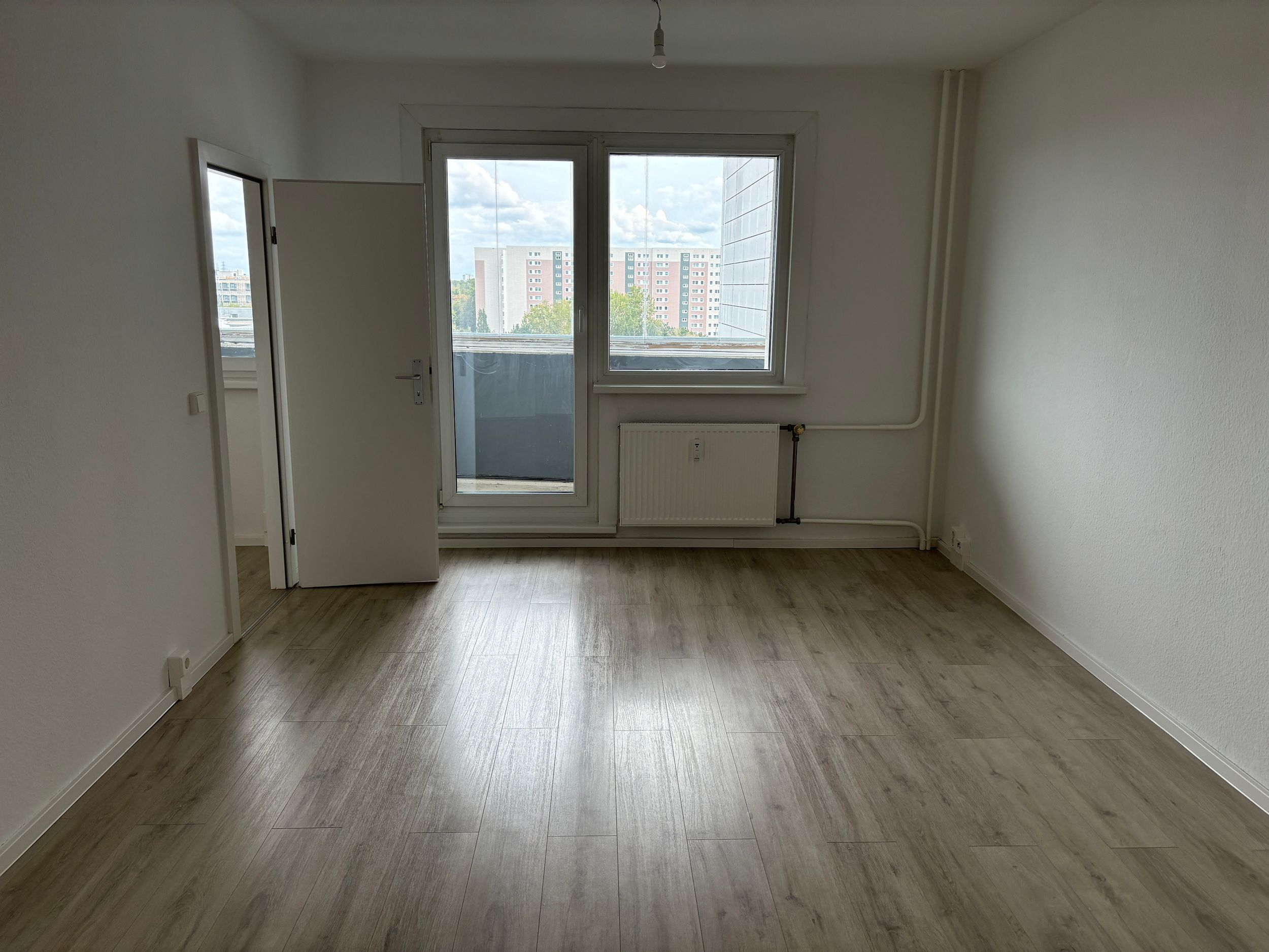 Familienwohnung mit Aufzug und Balkon sucht neue Mieter!