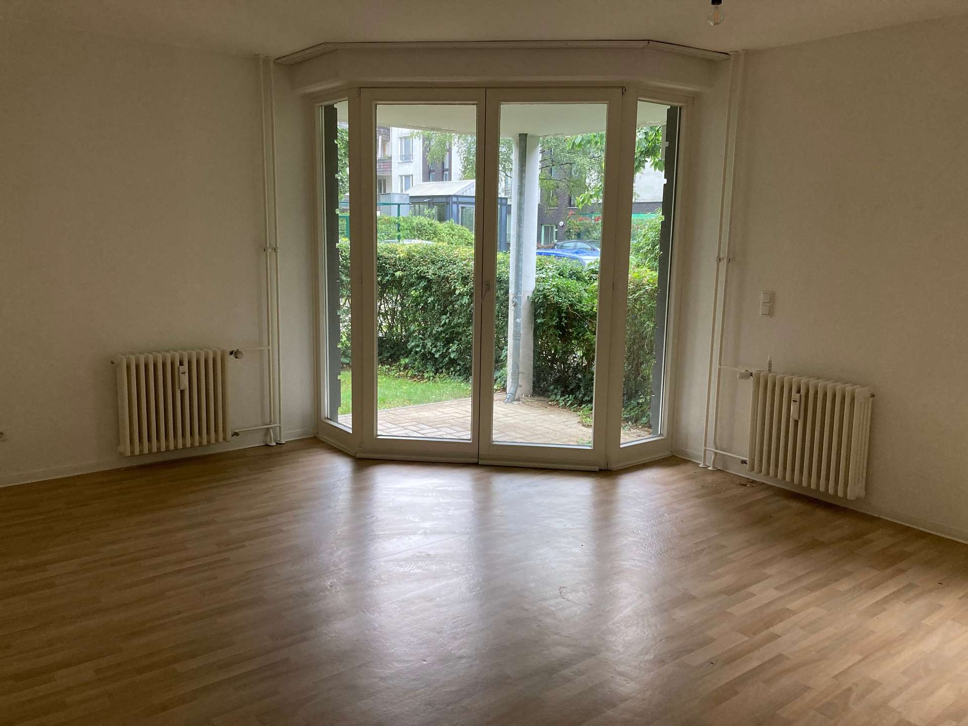 Wohnzimmer mit Terrasse