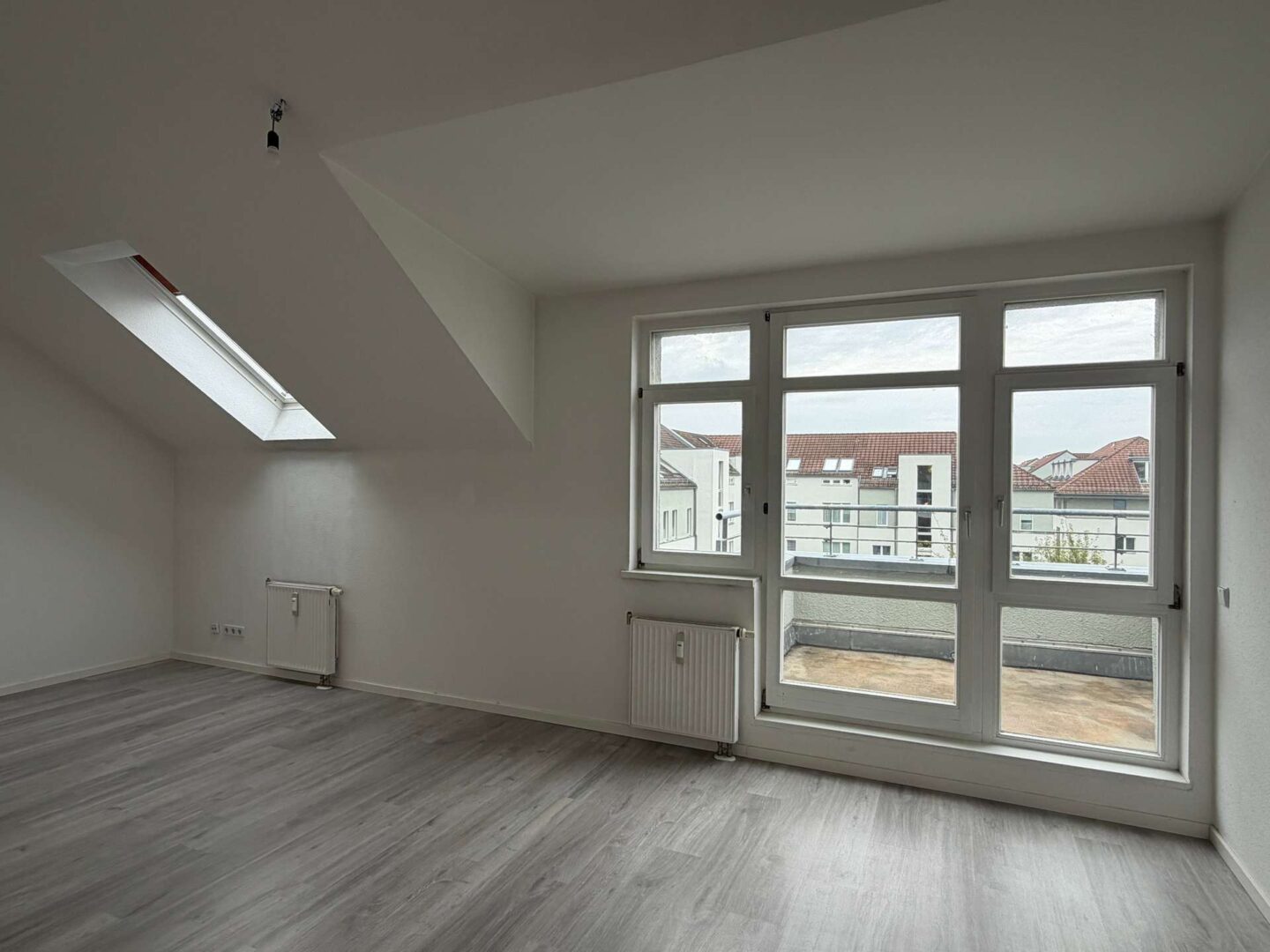 Zimmer 1 mit Balkon
